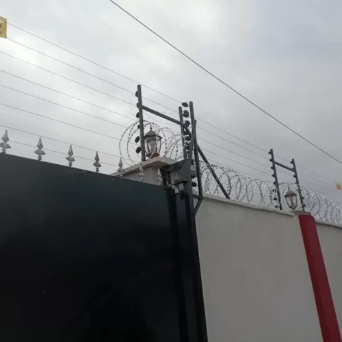Top Wall Electric Fence